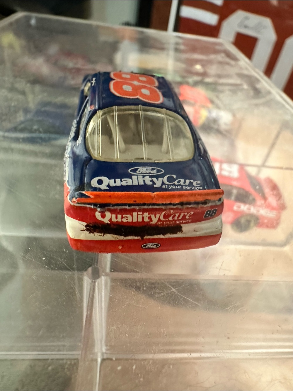 Dale Jarrett #88 Ford Taurus Quality Care 1:32 Scale Diecast NASCAR Car - Picture 5 of 6